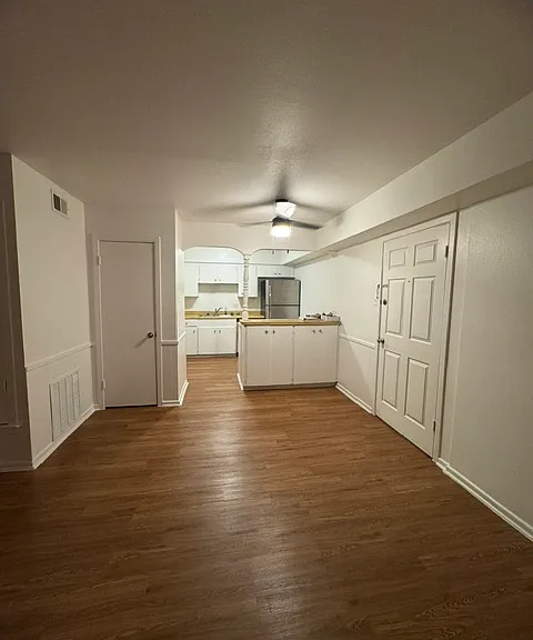 235 W Silver Sands Dr #5 — Photo 3