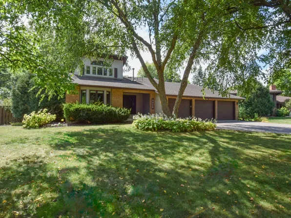 4428 Pleasant Dr, Arden Hills, MN 55112