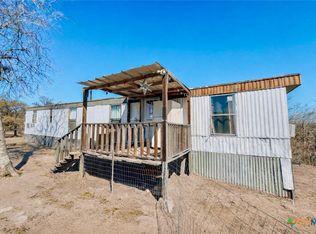 822 E Fannin St, Goliad, TX 77963