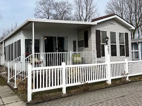 490 Empire Rd #For203, Pt Colborne, ON L0S 1R0