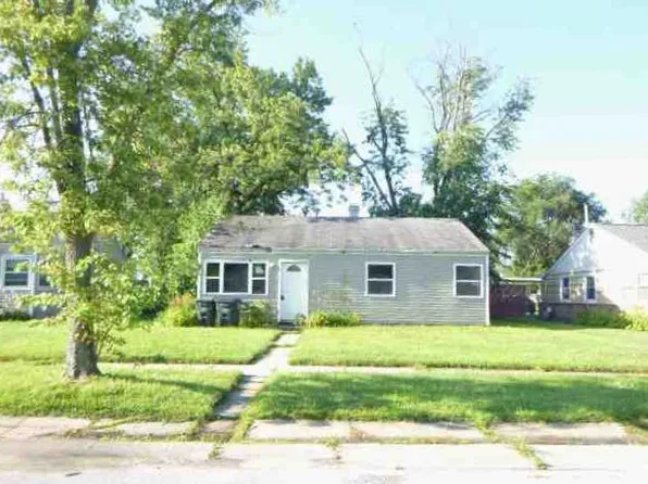 1015 W 41st Ave, Hobart, IN 46342