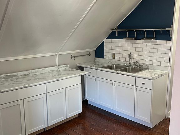 Kitchen with lots of counter space. There is also a full size gas stove and refrigerator.