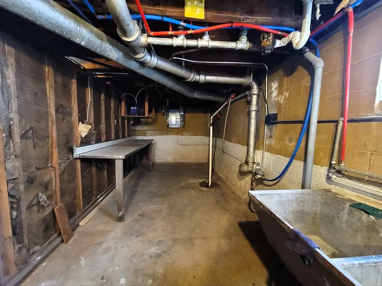 2716 White Oak Ave — Photo 14