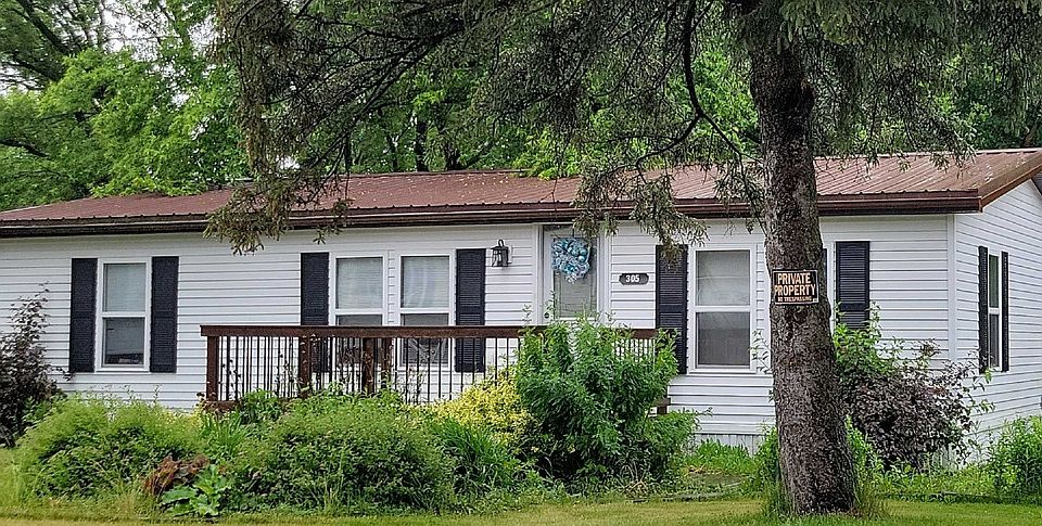 2nd image of 305 S 1st St
