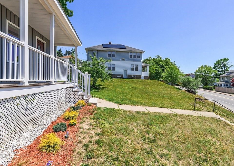 567 Grafton St, Worcester, MA 01604 Zillow