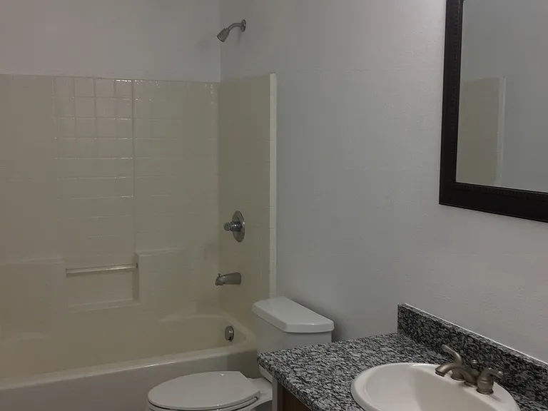 311 N 700 W #1 — Photo 13
