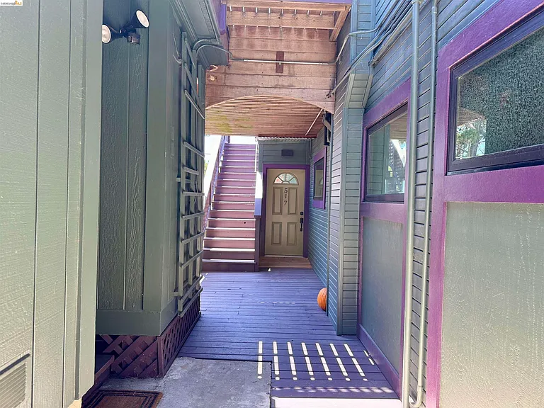 517 Golden Gate Ave — Photo 1