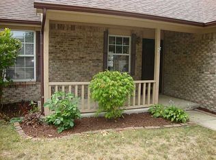 7387 Apple Cross Cir, Avon, IN 46123