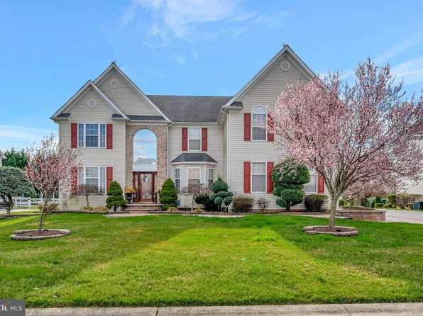 212 Stewards Ct, Bear, DE 19701