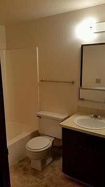 2nd image of 1430 NW Division St APT 1