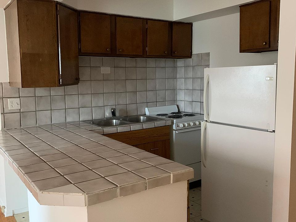 1st image of 6250 N Kenmore Ave #411