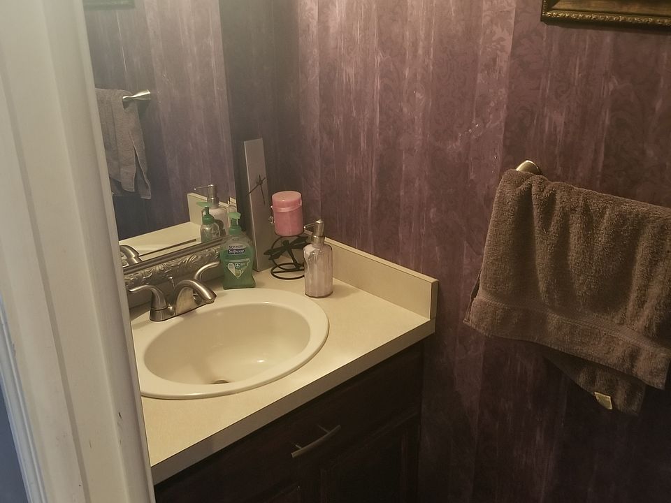1/2 Bathroom on the 1st floor