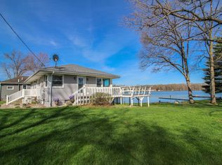 55526 Resort Rd, Three Rivers, MI 49093