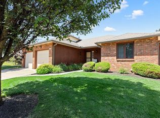 3183 Parkview Cir, Grove City, OH