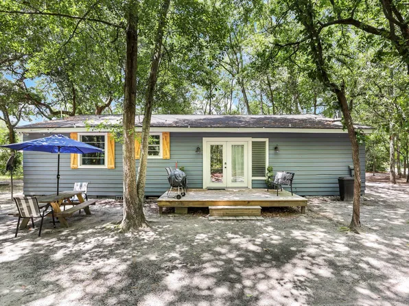 105 Bush Dr, Bonneau, SC 29431