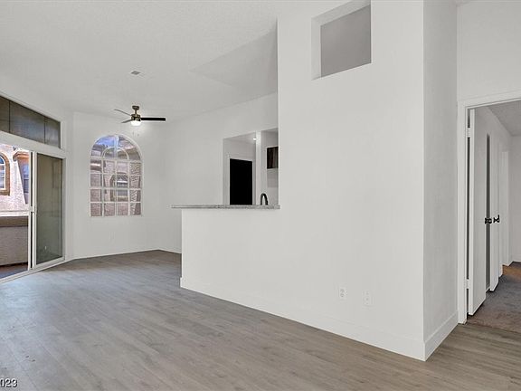 5th image of 3150 Soft Breezes Dr APT 2023