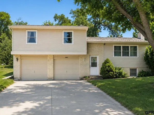 15004 Chicago Cir, Omaha, NE 68154