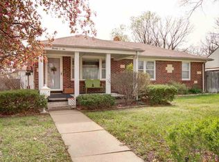 2002 S Old Manor Rd, Wichita, KS 67218