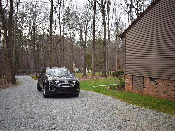 3rd image of 8408 Polaris Dr