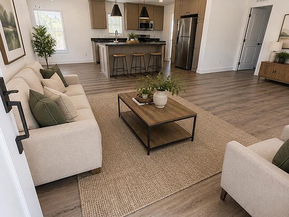 3rd image of 3922 E ASPEN Avenue