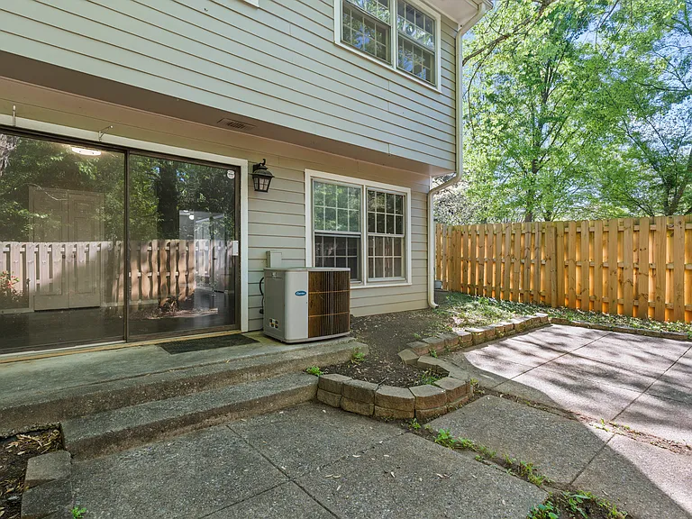 2798 Farmstead Rd SE — Photo 27