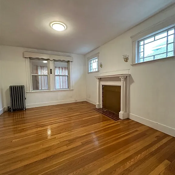 301 Atlantic St #2F — Photo 4