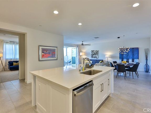 3rd image of 2869 Doheny Way