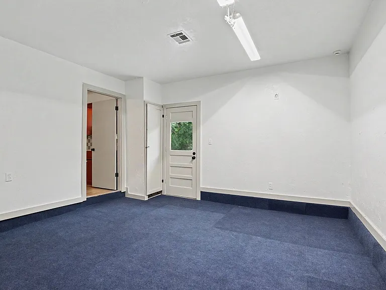 1715 Edgewood Dr — Photo 25