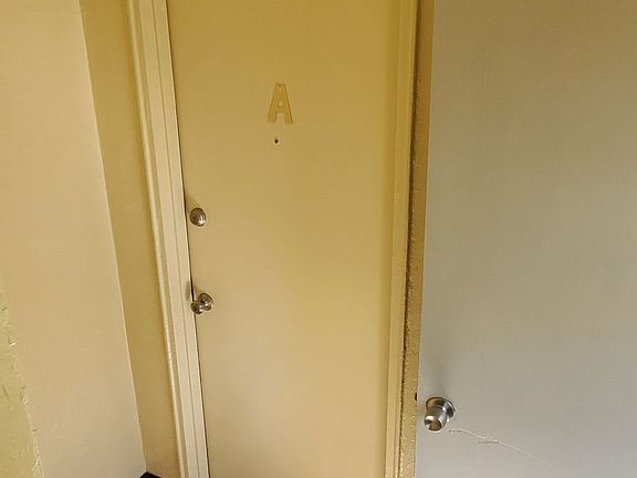 4th image of 5214 Revere Dr #A
