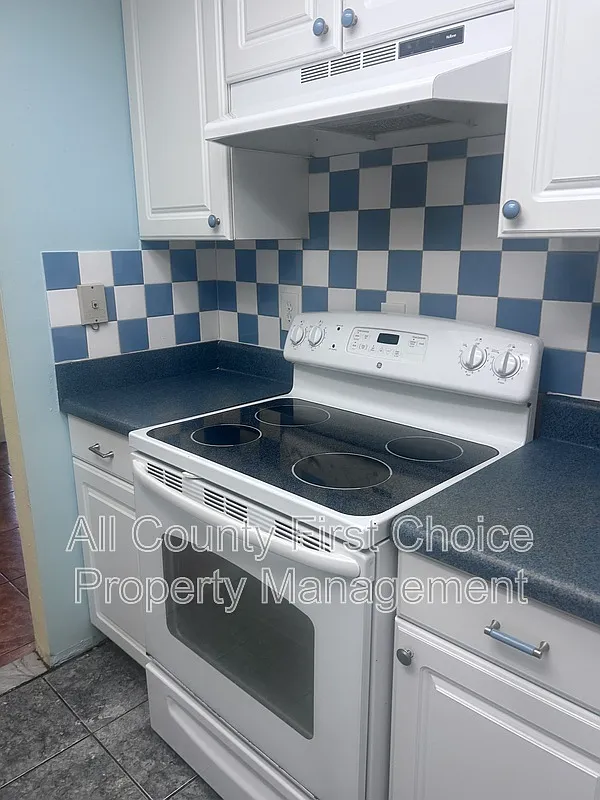 2 bed, 2.0 bath, 1045 sqft, $1,500 — Photo 4