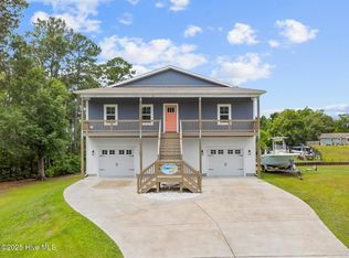 452 Crows Nest Lane, Sneads Ferry, NC 28460