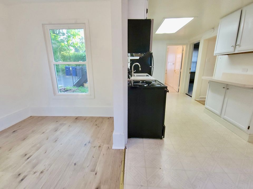 Kitchen & Dinning