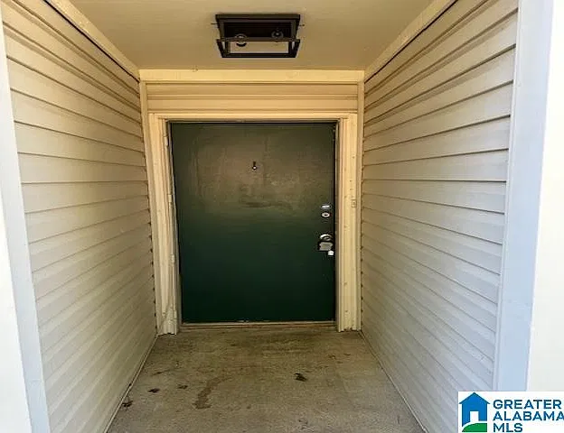 2 bed, 2.5 bath, 1346 sqft, $1,650 — Photo 2