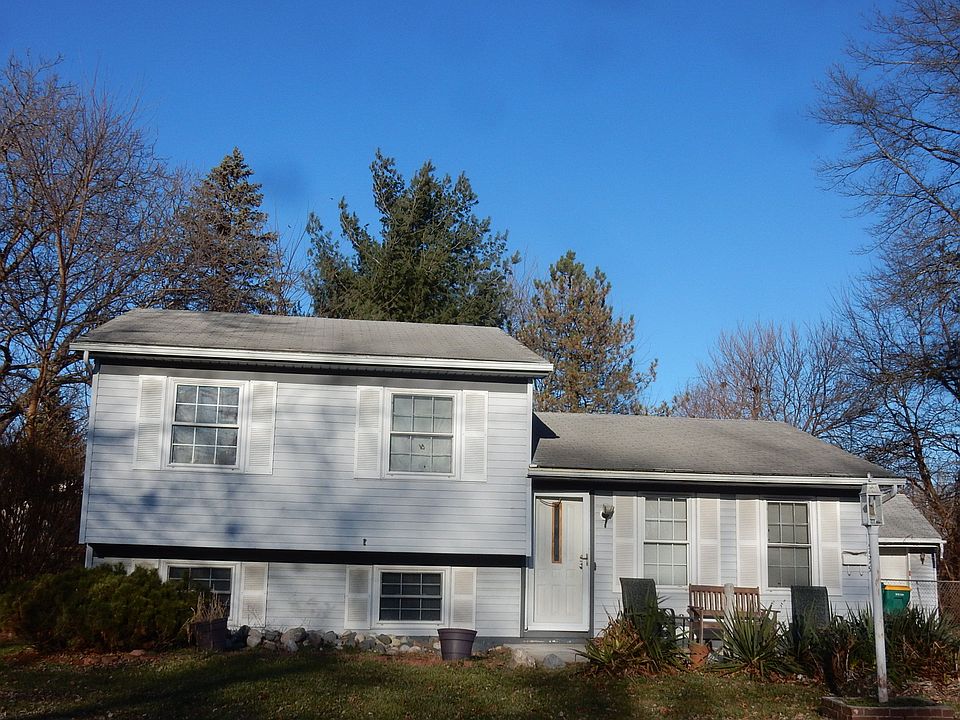 1st image of 15579 Larkdale Ct