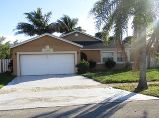9820 Atlantic Dr, Miramar, FL 33025