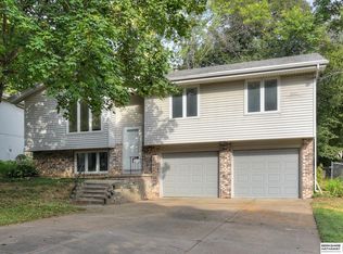 3136 S 159th St, Omaha, NE 68130