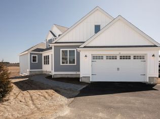 10 Metacomet Rd #10, West Bridgewater, MA 02379