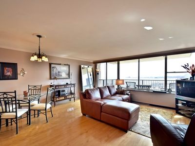 400 E Randolph St APT 1015, Chicago, IL, 60601