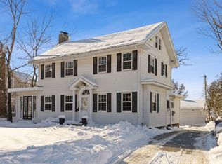 333 Forest Dr SE, Cedar Rapids, IA 52403