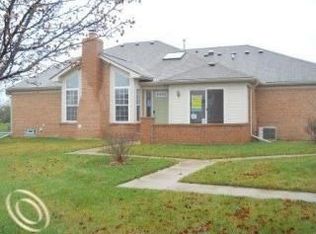 30590 Lynn Ct, Chesterfield, MI 48051