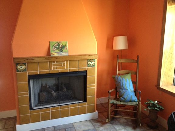 Fireplace in front room 