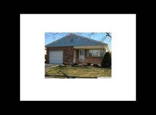 1 Maniwaki Ct, Toms River, NJ 08757