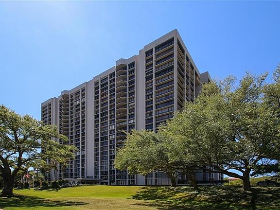 2nd image of 3301 Bayshore Blvd Unit 1408B