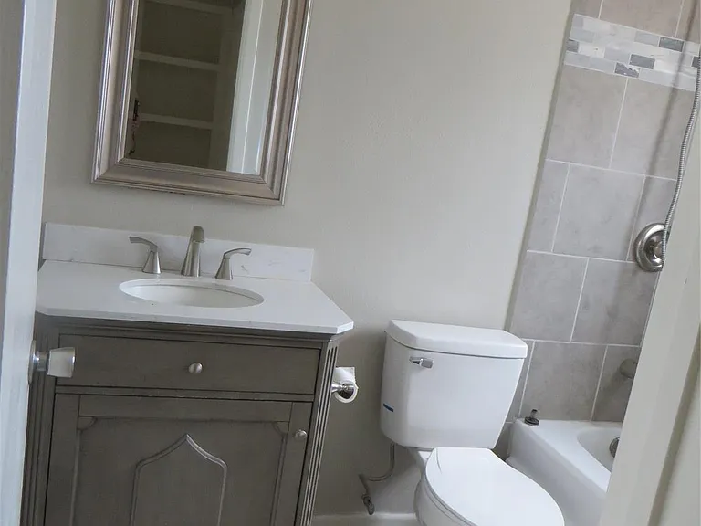 8716 Club House Dr #5 — Photo 7