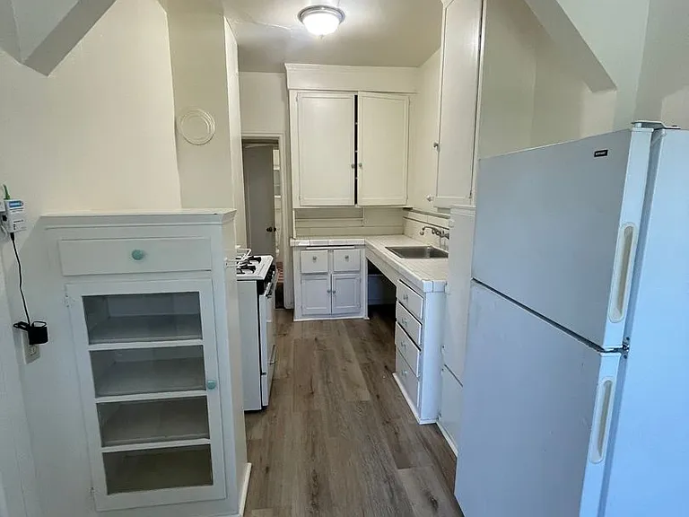 2516 Piedmont Ave — Photo 31