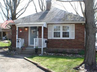 39 Taylor Pl, Branford, CT 06405