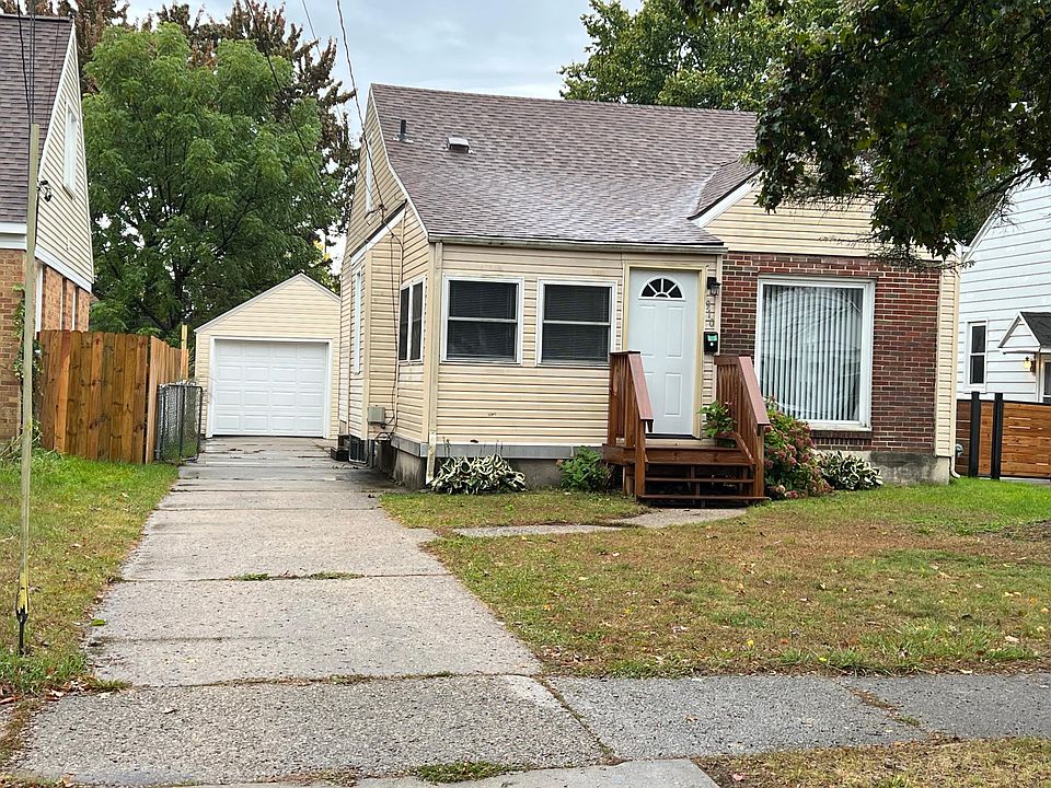 1st image of 910 Dorothy St NW