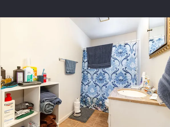 714 W 35th St APT 1, Latonia, KY 41015