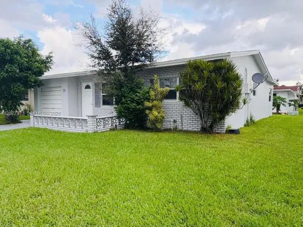 720 NW 74th Way, Pompano Beach, FL 33063