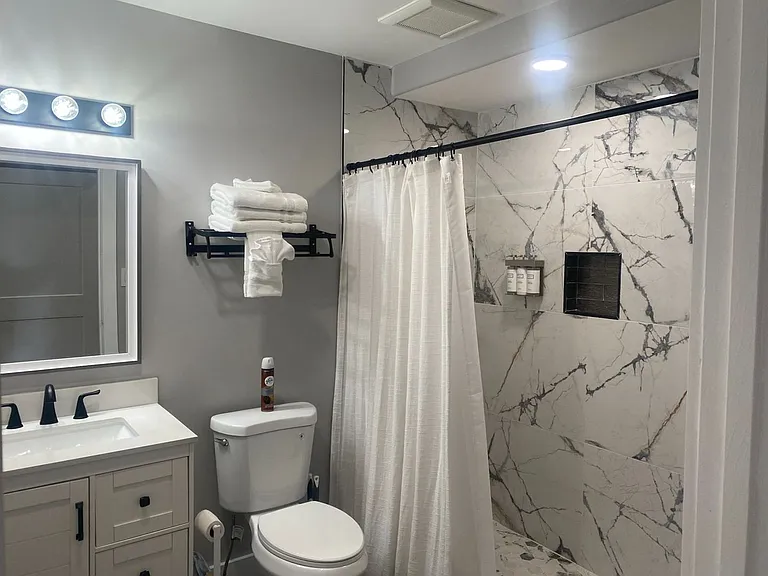 2209 Highland Ave — Photo 22